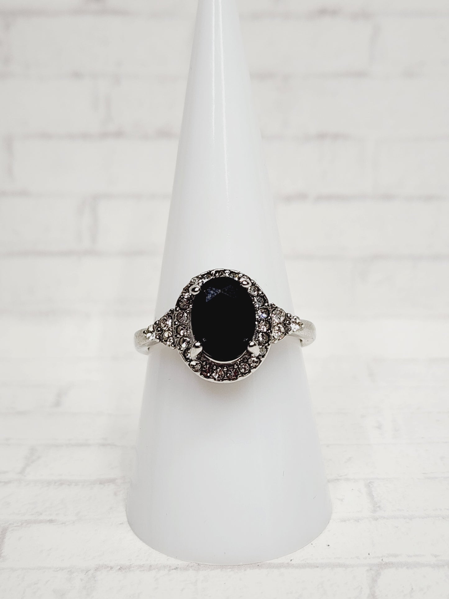 Size 8 Sterling Silver - 846 Black Onyx