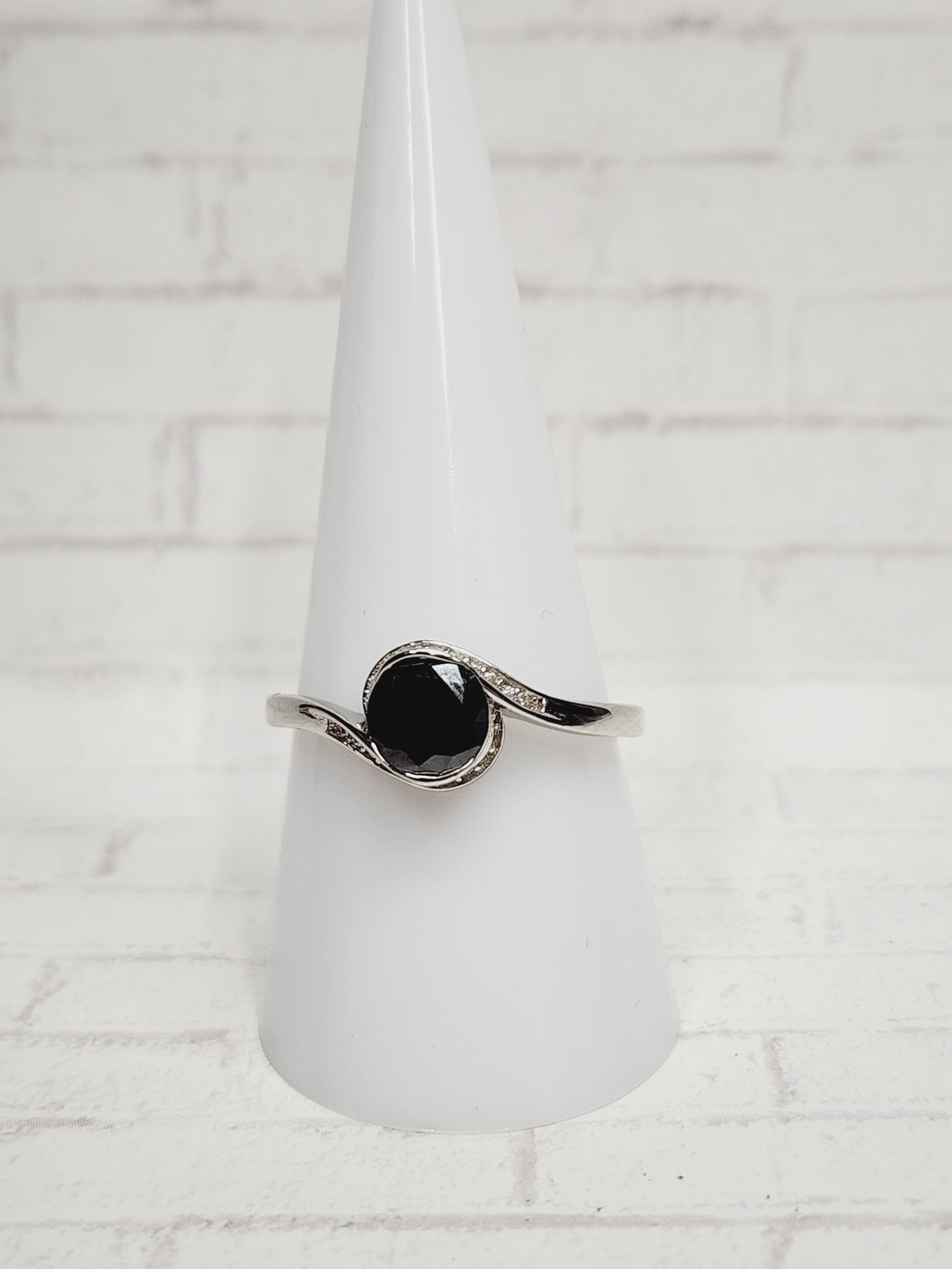 Size 9 Sterling Silver - 922 Black Onyx